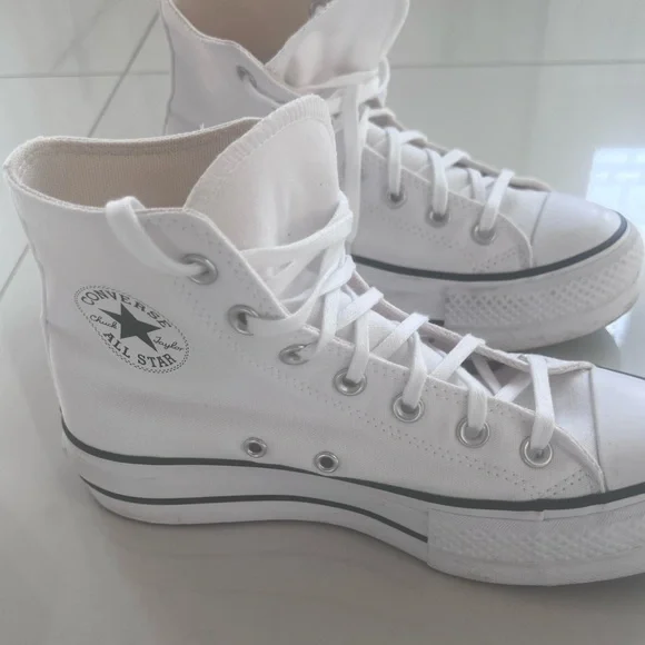 Converse Chuck Taylor All Star High-Top Platform Sneaker Size 7 - Picture 1 of 13